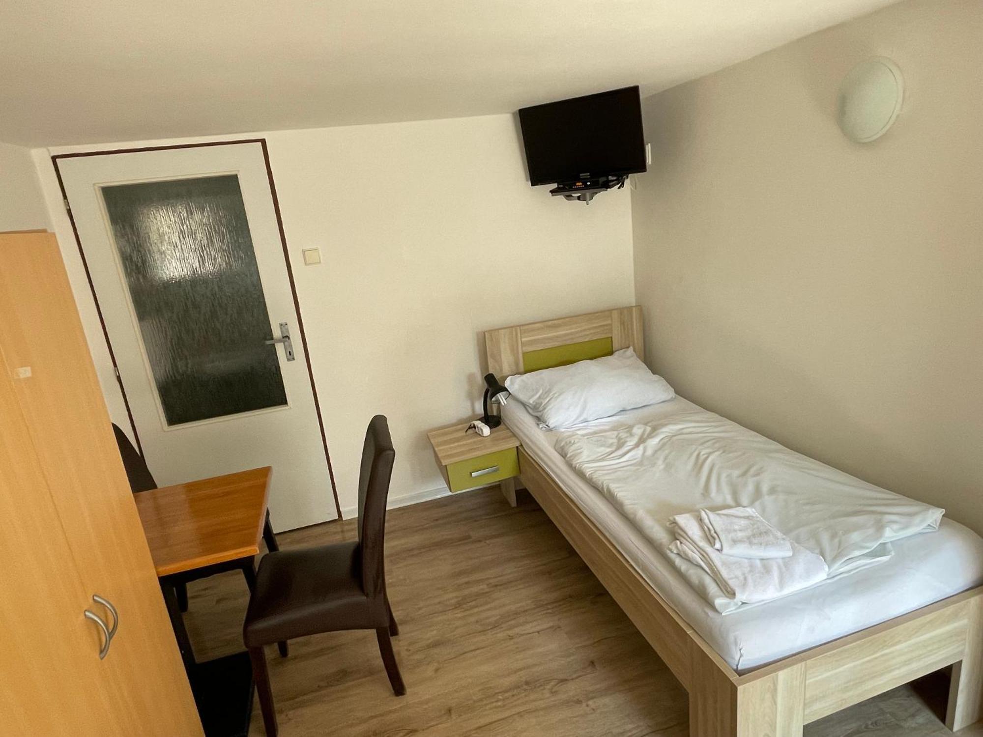 Nova Hospoda Gasthof 2*